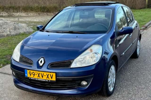 Renault Clio (2007) thumbnail 1