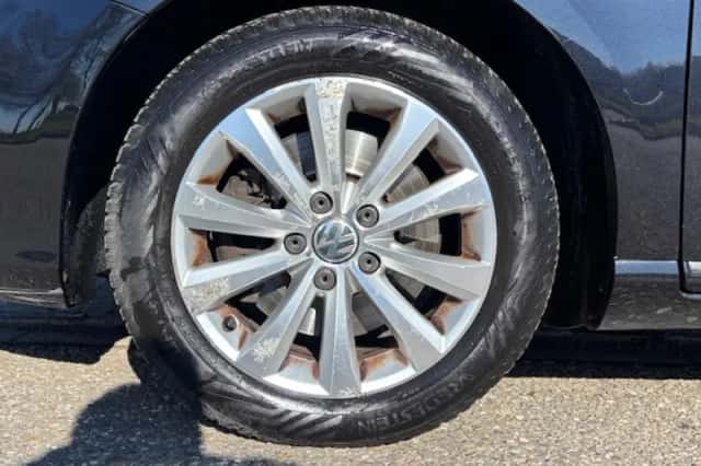 Volkswagen Passat (2012) thumbnail 5