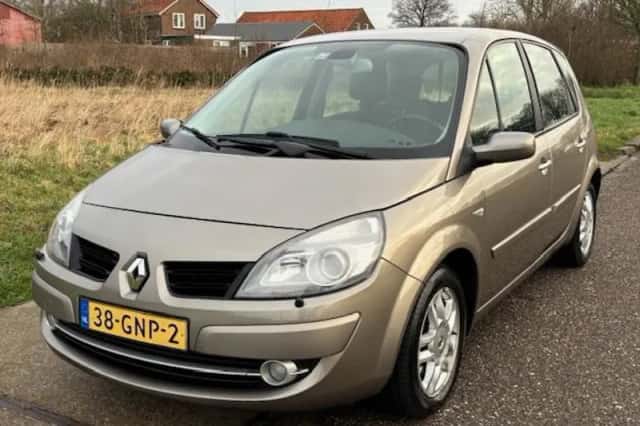Renault Scénic (2008) thumbnail 1