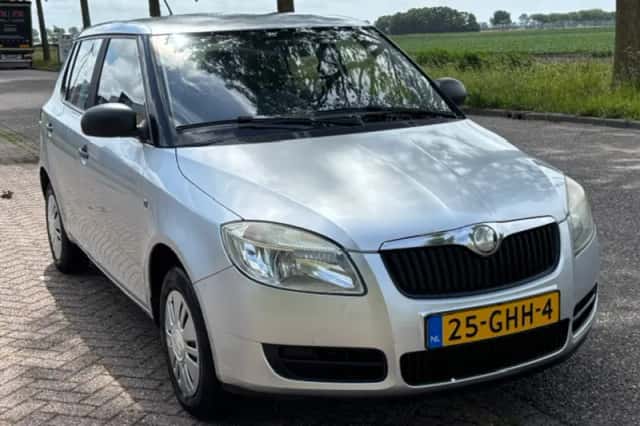 Škoda Fabia (2008) thumbnail 4