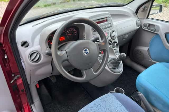 Fiat Panda (2005) thumbnail 3