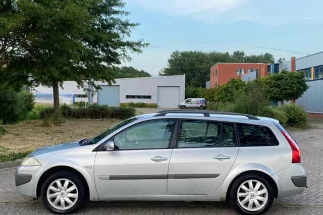 Renault Mégane (2007) thumbnail 2