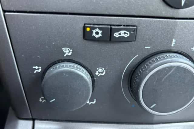 Opel Astra (2006) thumbnail 4
