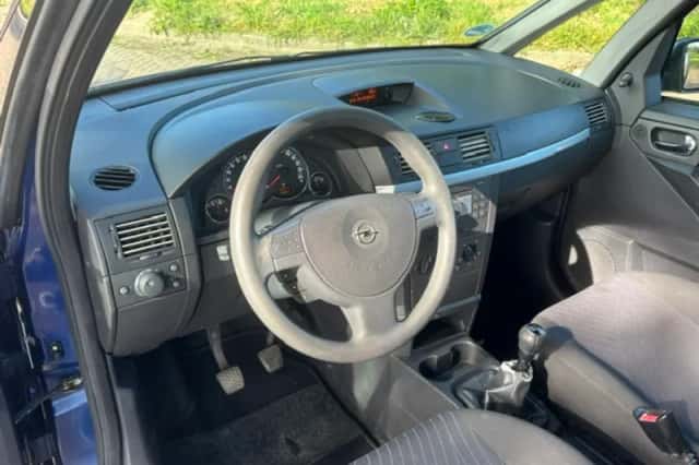 Opel Meriva (2006) thumbnail 3