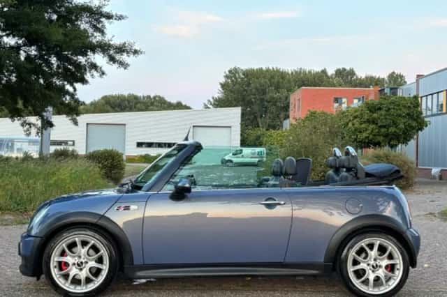 MINI Cabrio (2007) thumbnail 2