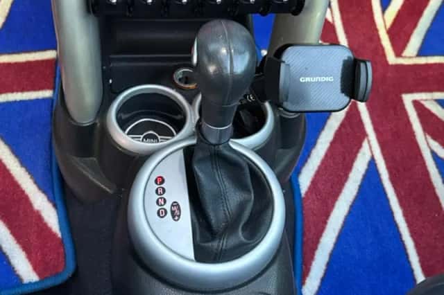 MINI Cabrio (2007) thumbnail 4