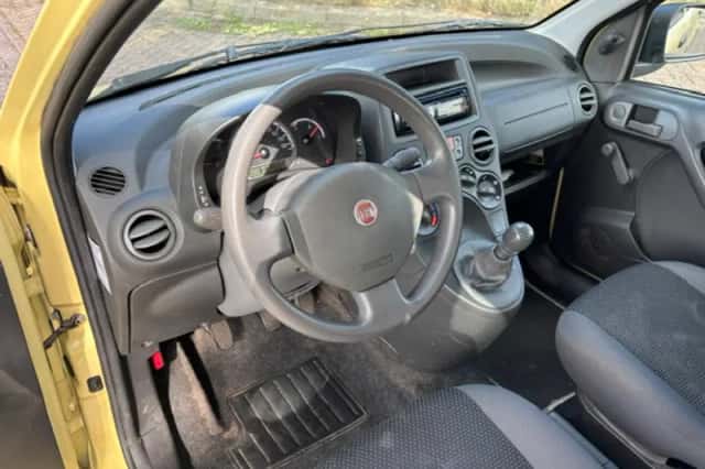 Fiat Panda (2010) thumbnail 3
