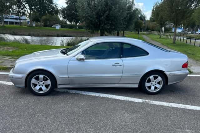 Mercedes-Benz CLK-Klasse (2001) thumbnail 2