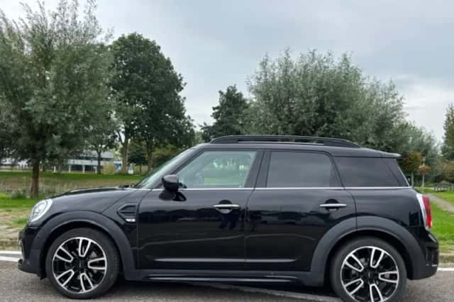 MINI Countryman (2020) thumbnail 2