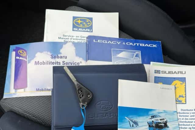 Subaru Legacy (2006) thumbnail 5