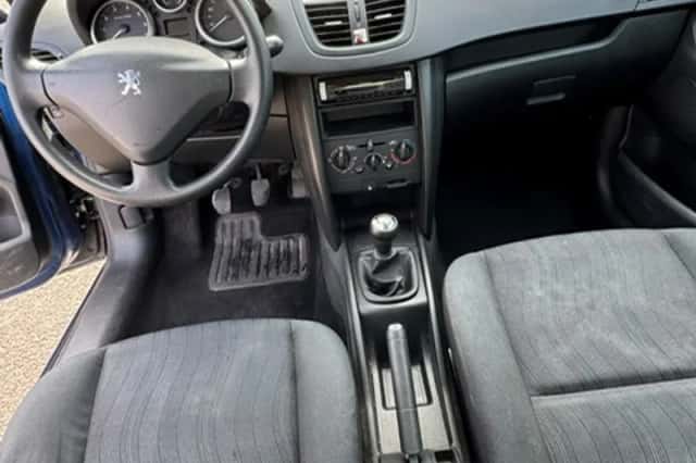 Peugeot 207 (2006) thumbnail 4