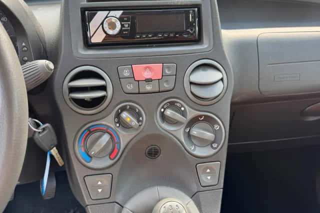 Fiat Panda (2009) thumbnail 4