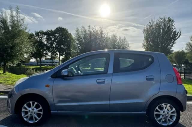 Nissan Pixo (2010) thumbnail 2