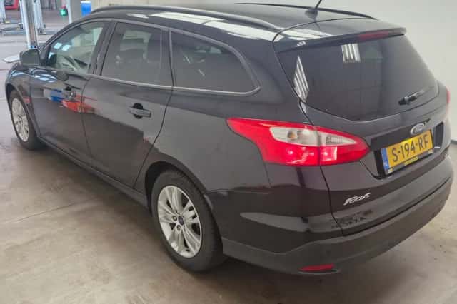 Ford Focus (2013) thumbnail 5