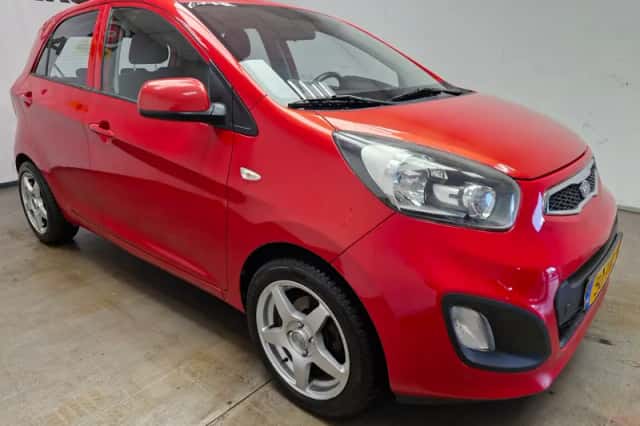 Kia Picanto (2012) thumbnail 3