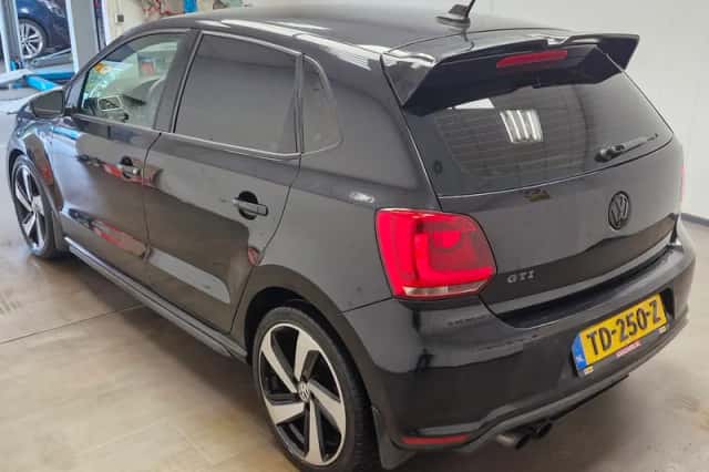Volkswagen Polo (2011) thumbnail 5