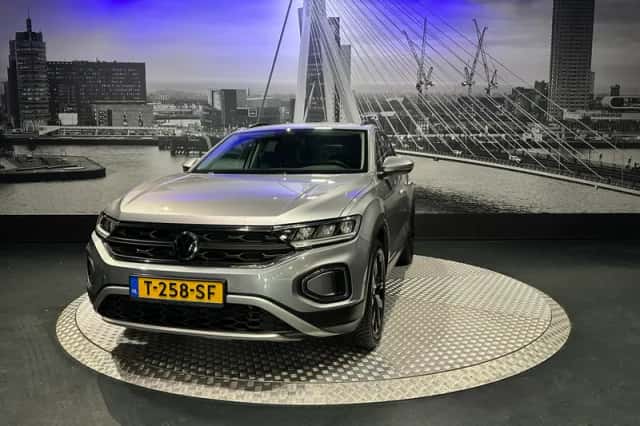 Volkswagen T-Roc (2022) thumbnail 6