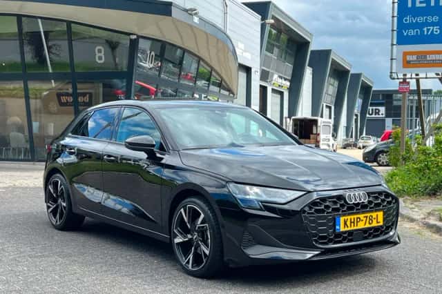Audi A3 (2024) thumbnail 1