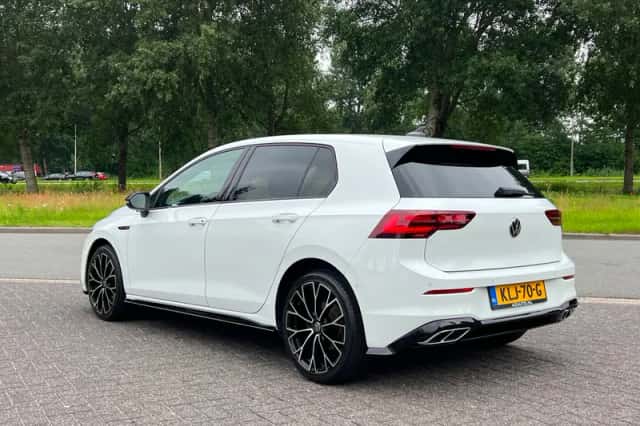 Volkswagen Golf (2022) thumbnail 5