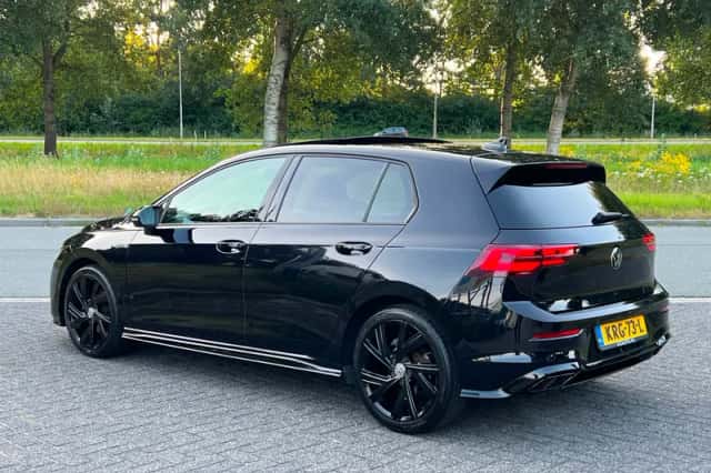 Volkswagen Golf (2024) thumbnail 5