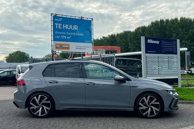 Volkswagen Golf (2020) thumbnail 6