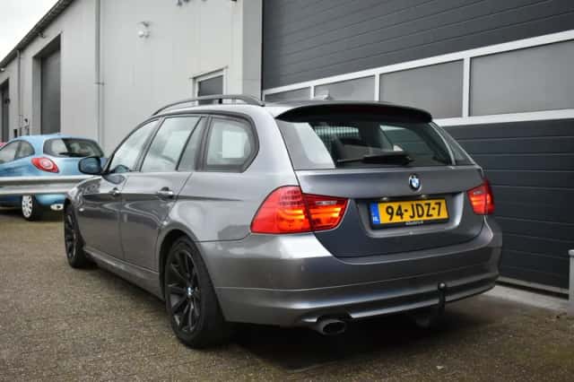 BMW 3-Serie (2009) thumbnail 3
