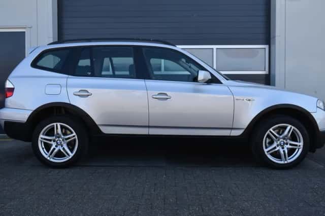 BMW X3 (2008) thumbnail 6
