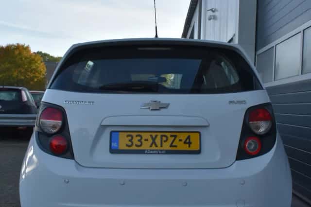 Chevrolet Aveo (2012) thumbnail 4