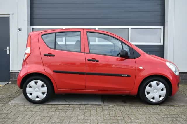 Suzuki Splash (2008) thumbnail 6
