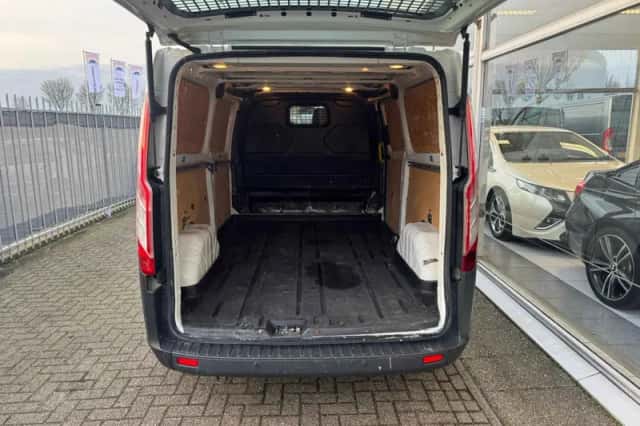 Ford Transit Custom (2016) thumbnail 6
