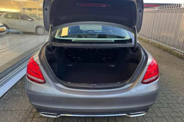 Mercedes-Benz C-Klasse (2015) thumbnail 6