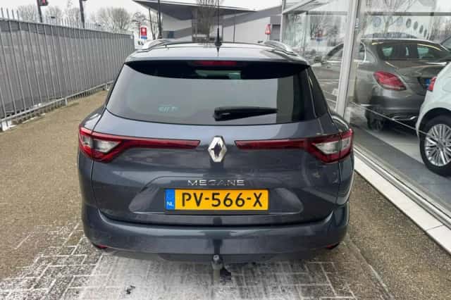 Renault Mégane (2017) thumbnail 4