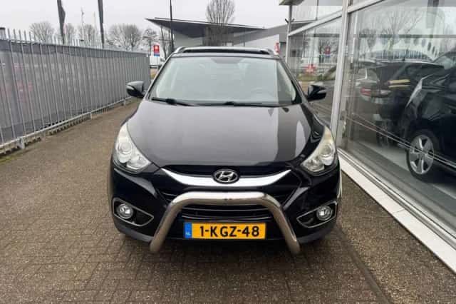 Hyundai ix35 (2013) thumbnail 2