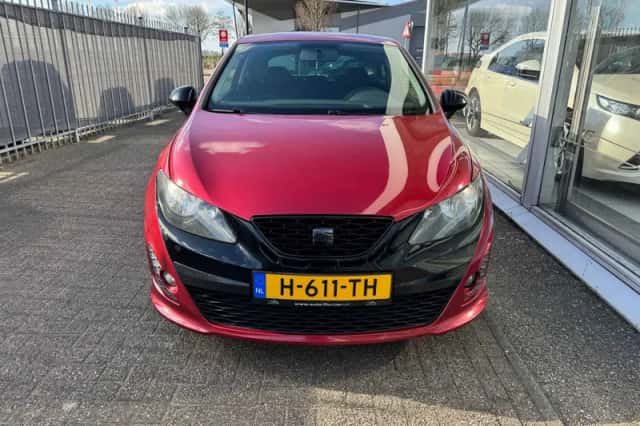 SEAT Ibiza (2009) thumbnail 2