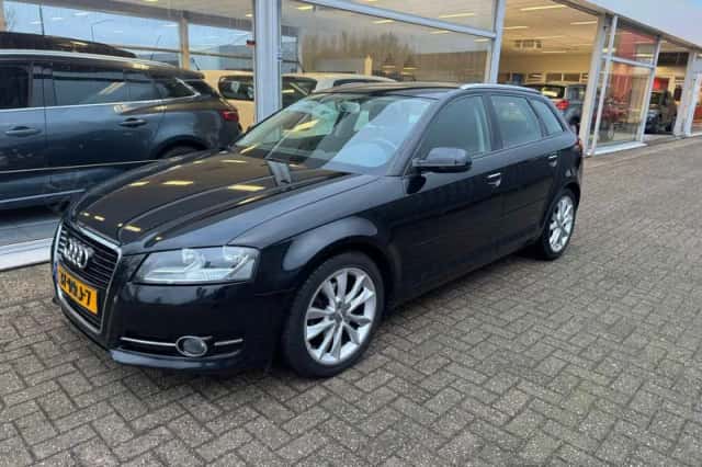 Audi A3 (2010) thumbnail 1