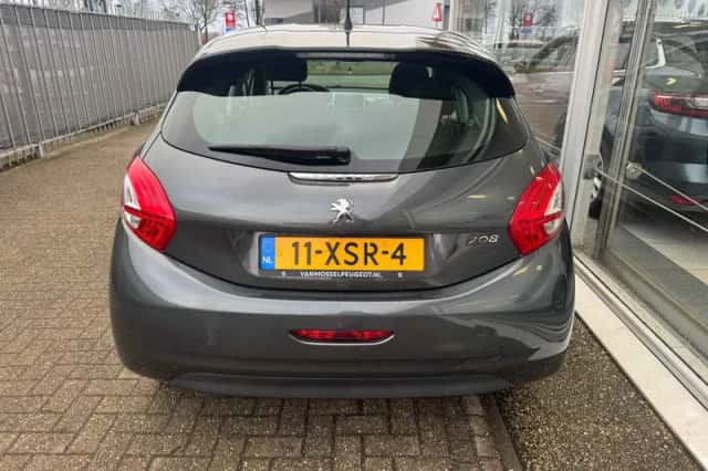 Peugeot 208 (2012) thumbnail 5