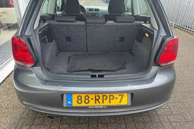 Volkswagen Polo (2011) thumbnail 6