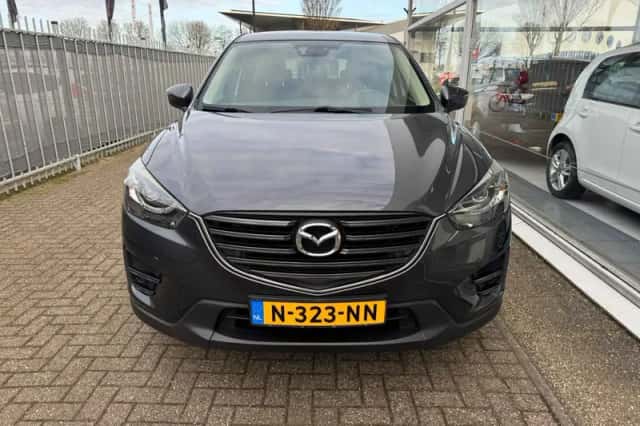 Mazda CX-5 (2017) thumbnail 2
