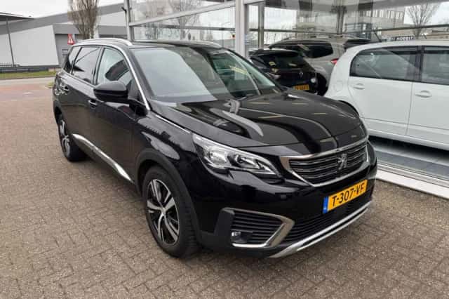 Peugeot 5008 (2020) thumbnail 3
