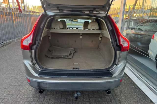 Volvo XC60 (2010) thumbnail 6