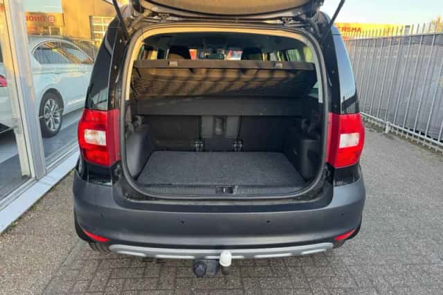 Škoda Yeti (2011) thumbnail 6