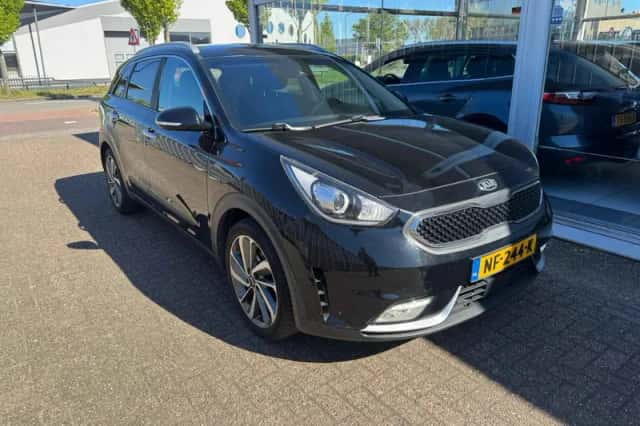 Kia Niro (2016) thumbnail 3