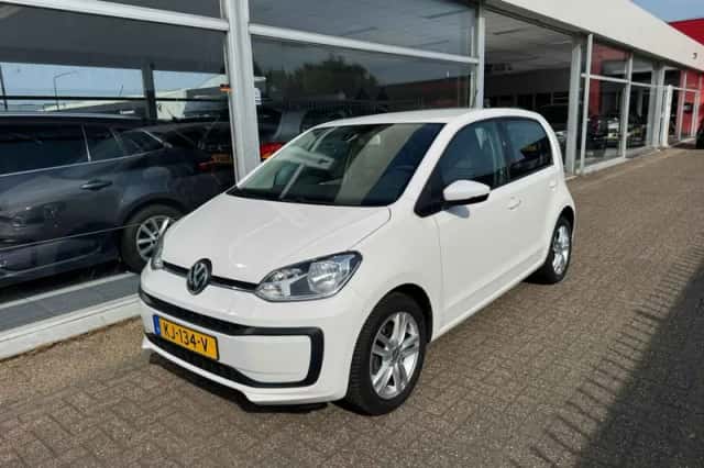 Volkswagen Up! (2016) thumbnail 1