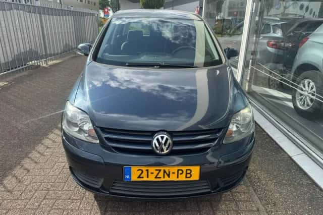 Volkswagen Golf Plus (2008) thumbnail 2