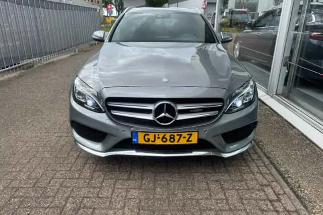 Mercedes-Benz C-Klasse (2015) thumbnail 2