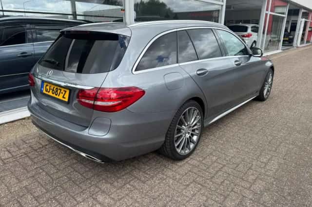 Mercedes-Benz C-Klasse (2015) thumbnail 5
