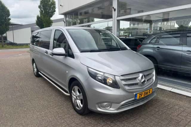 Mercedes-Benz Vito (2017) thumbnail 3