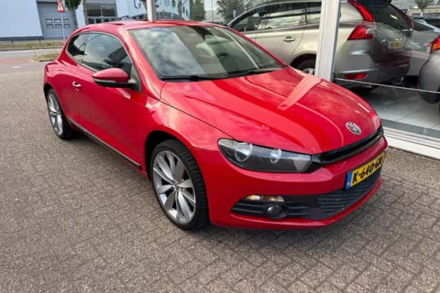 Volkswagen Scirocco (2009) thumbnail 3