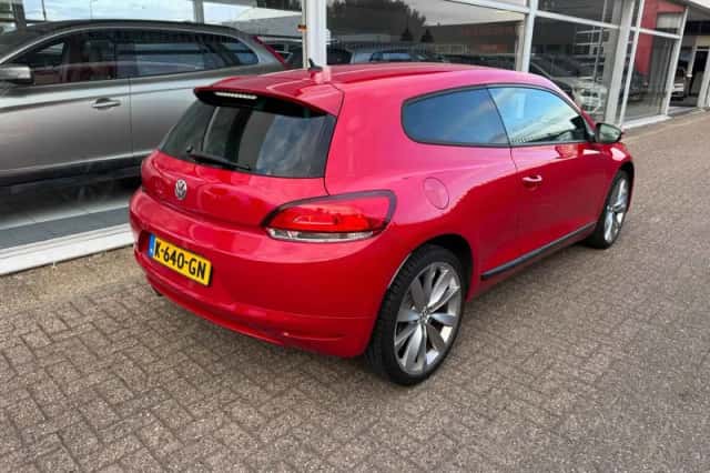 Volkswagen Scirocco (2009) thumbnail 4