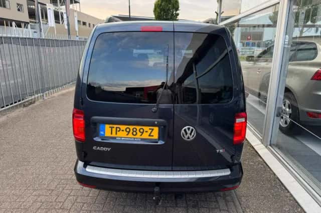 Volkswagen Caddy (2016) thumbnail 5